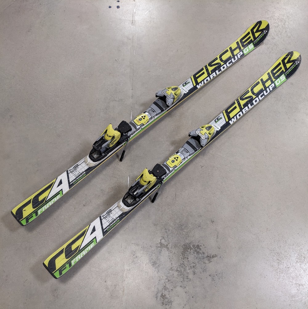 Skis Fischer RC4 Speed Air Carbon Junior Avec Fixations - Occasion - Longueur 121-130cm